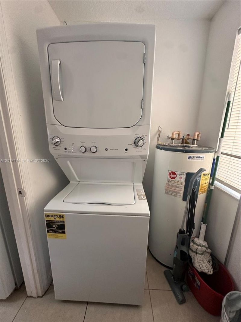 404 NW 2nd Ave , Unit A, Hallandale Beach, FL 33009 Photo