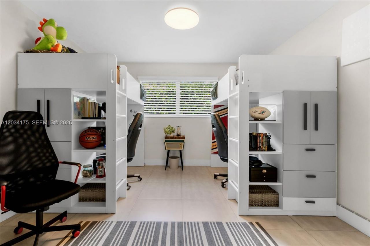 8601 Dundee Ter , Miami Lakes, FL 33016 Photo