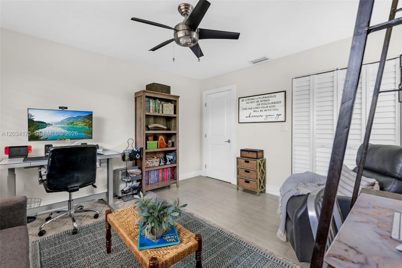 8601 Dundee Ter , Miami Lakes, FL 33016 Photo