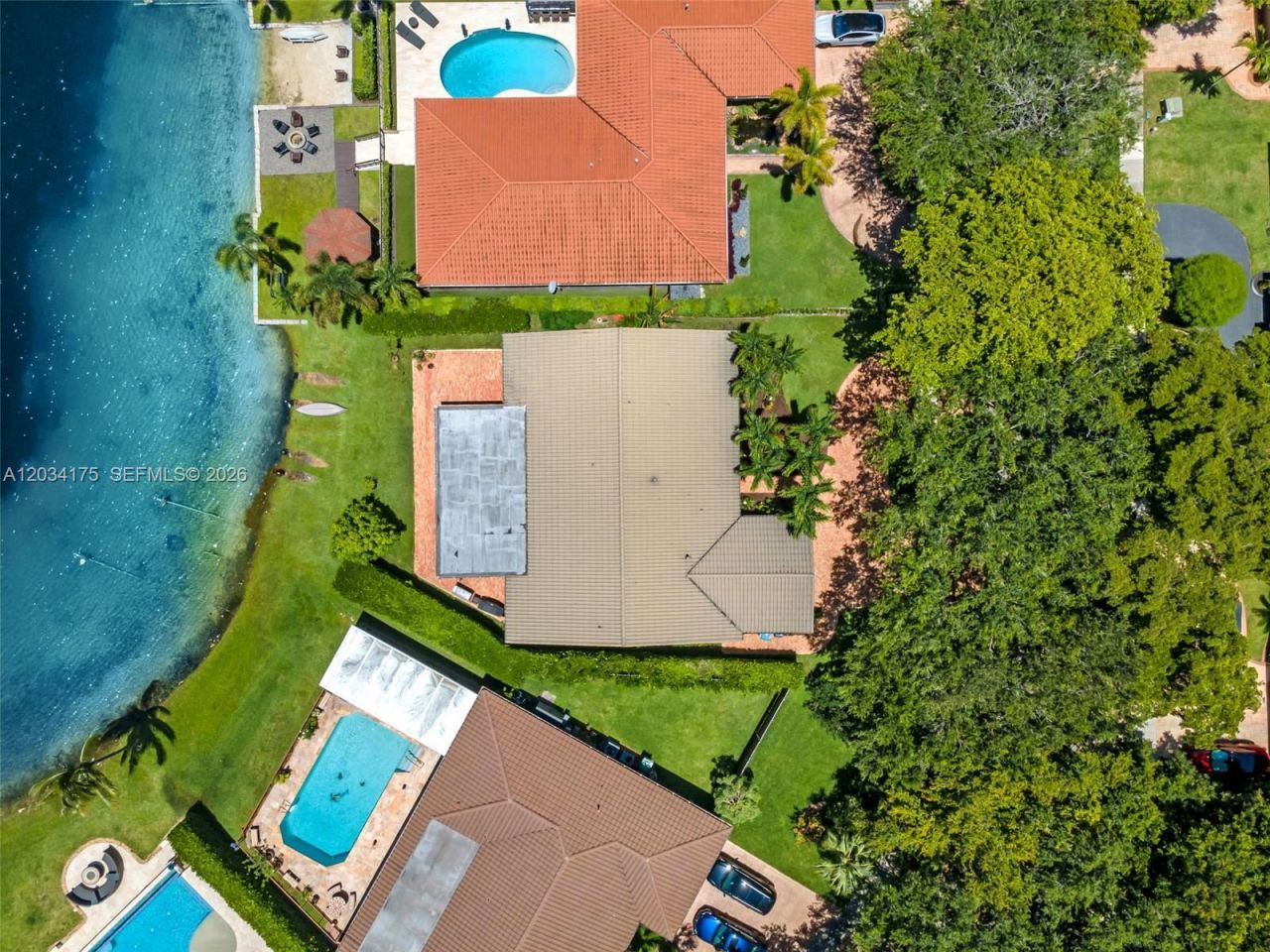8601 Dundee Ter , Miami Lakes, FL 33016 Photo