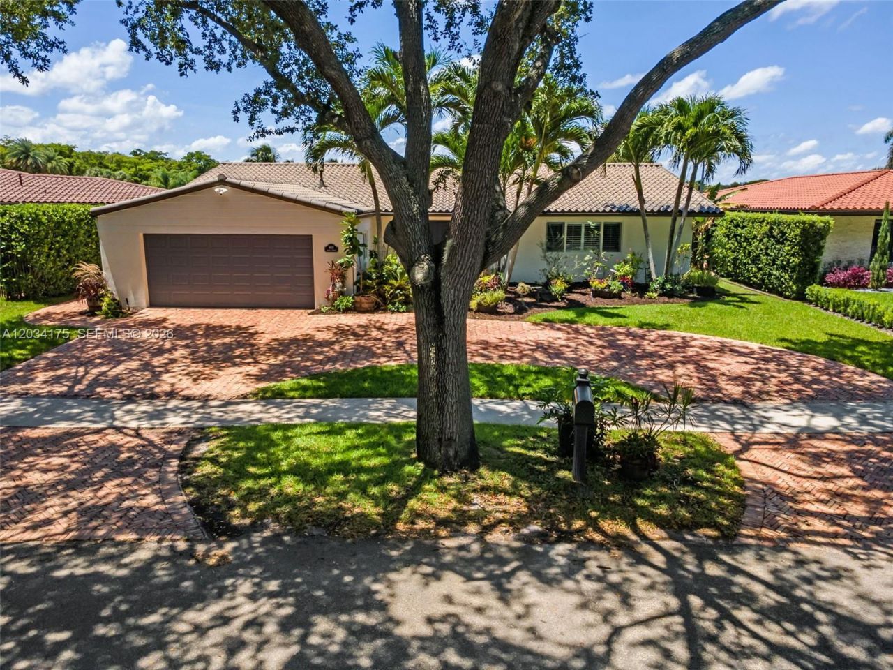 8601 Dundee Ter , Miami Lakes, FL 33016 Photo