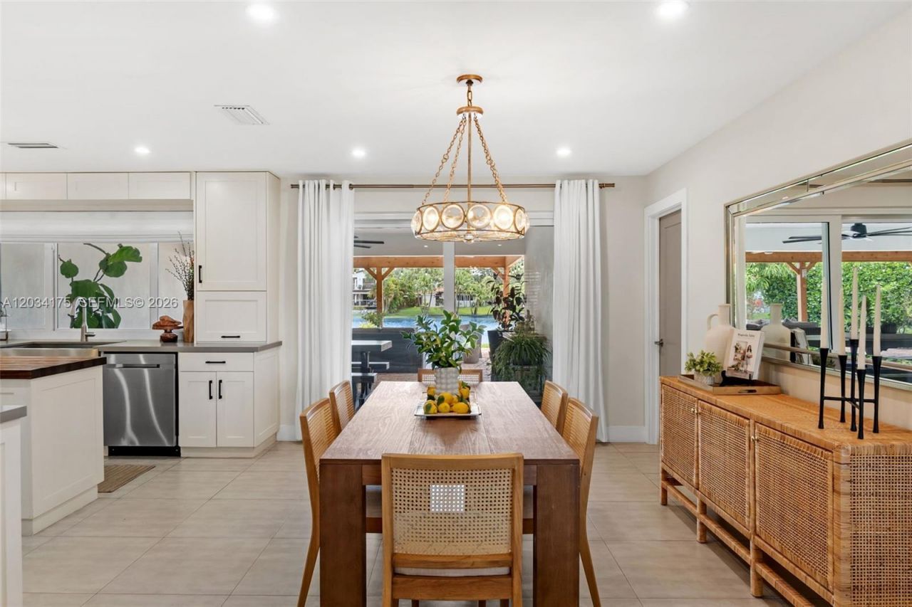 8601 Dundee Ter , Miami Lakes, FL 33016 Photo