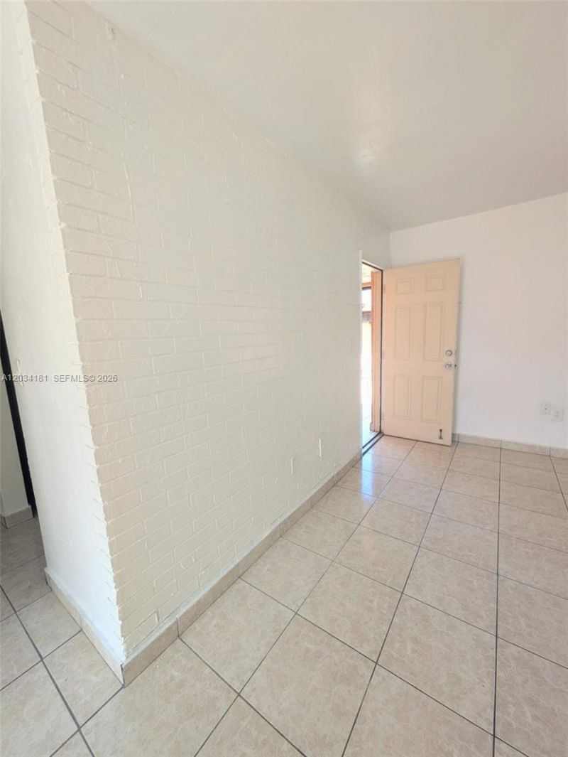 6850 W 14th Ct , Unit C28, Hialeah, FL 33014 Photo
