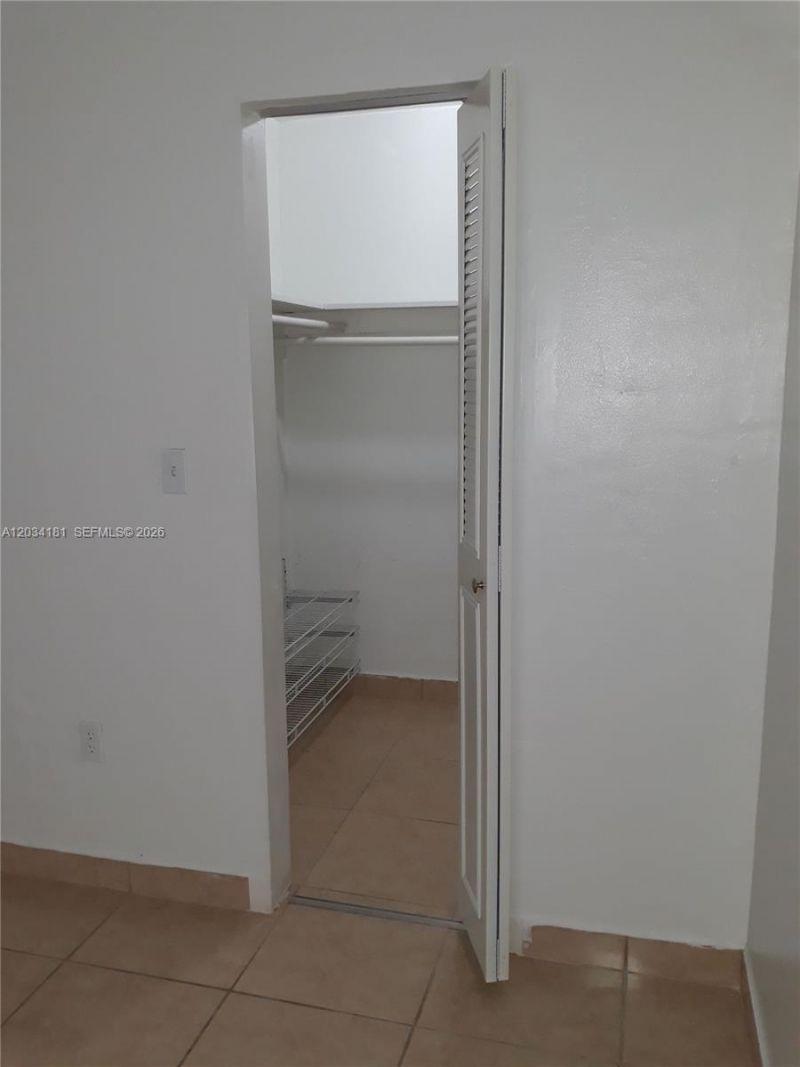 6850 W 14th Ct , Unit C28, Hialeah, FL 33014 Photo