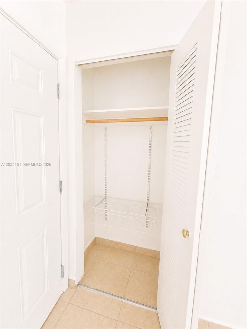 6850 W 14th Ct, Unit A28, Hialeah, FL 33014 Photo