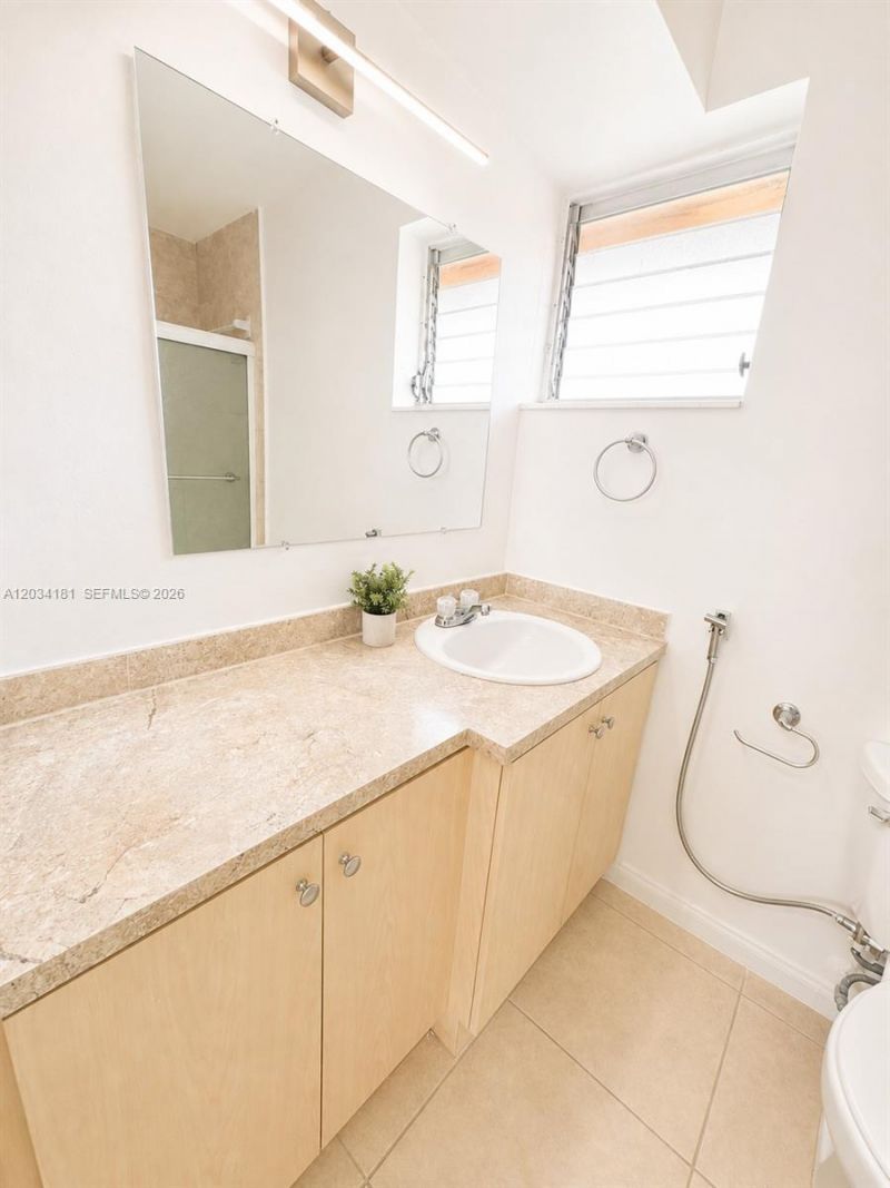 6850 W 14th Ct, Unit A28, Hialeah, FL 33014 Photo