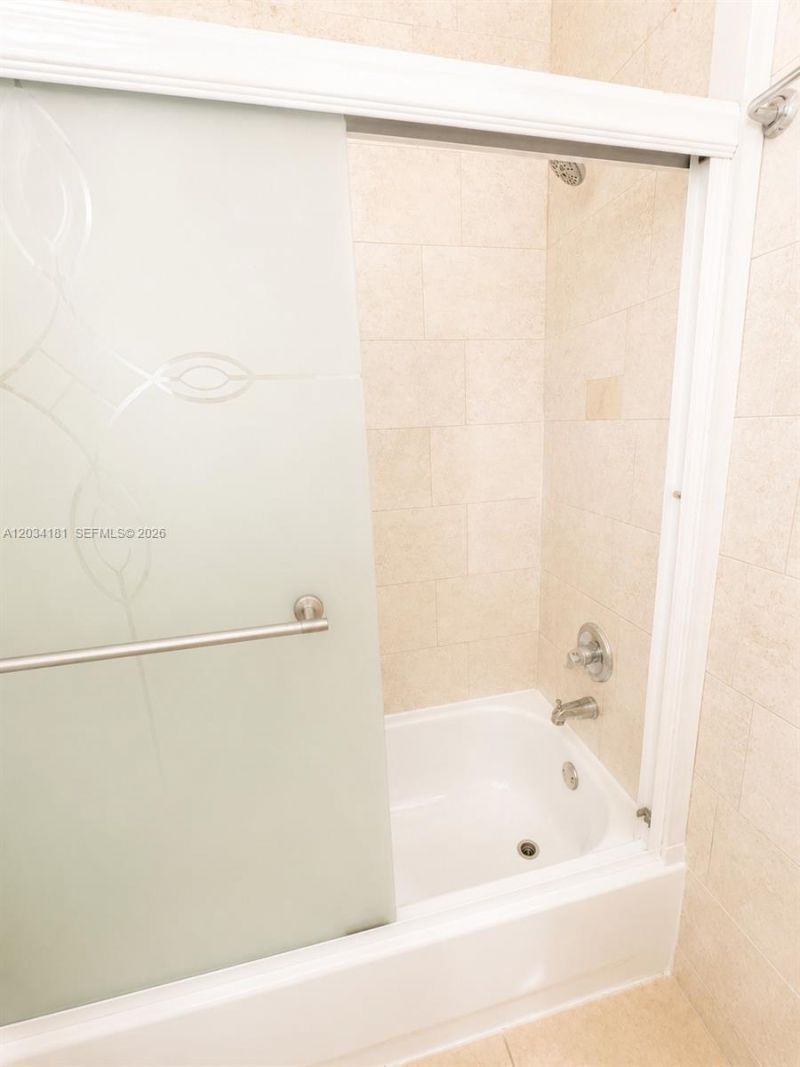 6850 W 14th Ct, Unit A28, Hialeah, FL 33014 Photo