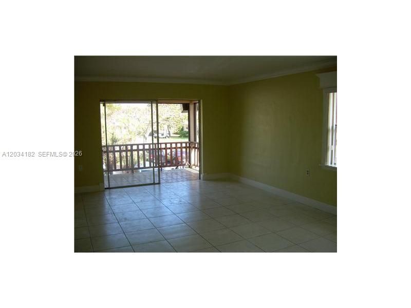 11261 SW 88 St , Unit 205H, Miami, FL 33176 Photo