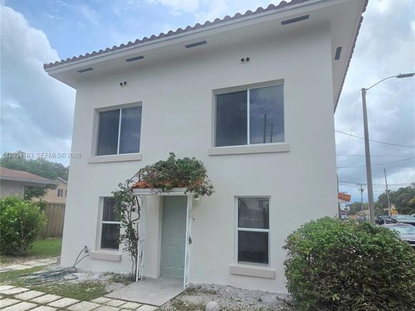 1112 SW 11th St , Unit 2, Miami, FL 33129