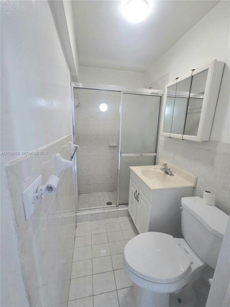 1112 SW 11th St , Unit 2, Miami, FL 33129 Photo