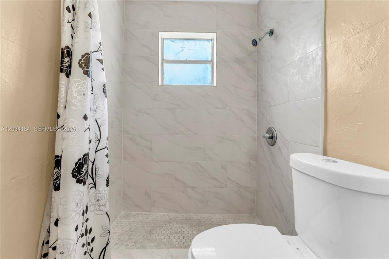 2856 NW 14th St , Unit 2, Fort Lauderdale, FL 33311 Photo