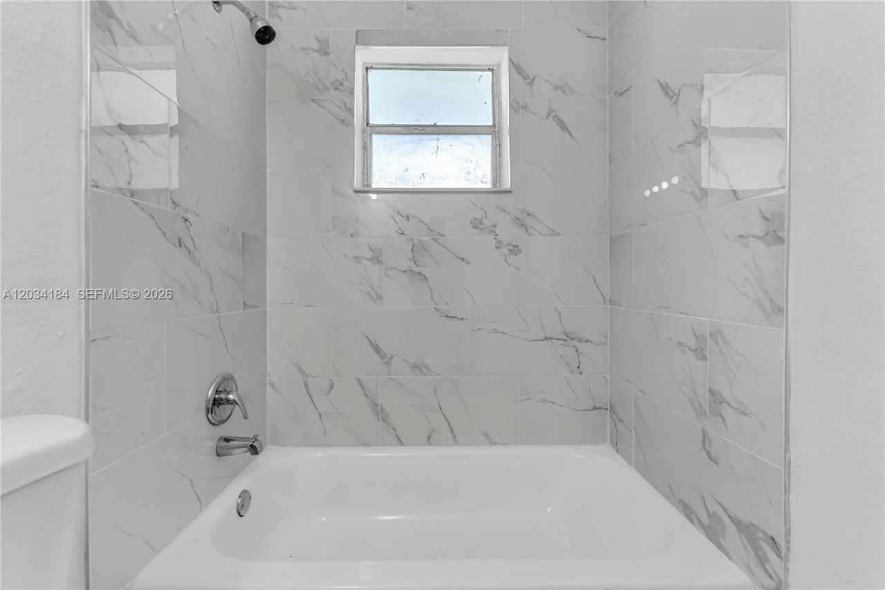 2856 NW 14th St , Unit 2, Fort Lauderdale, FL 33311 Photo
