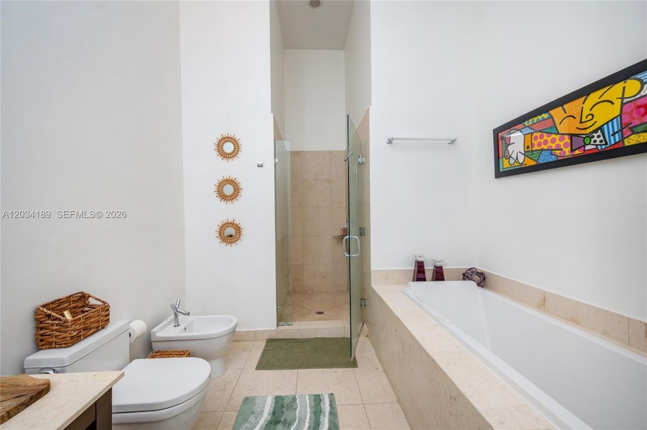 475 Brickell Ave , Unit 4115, Miami, FL 33131 Photo