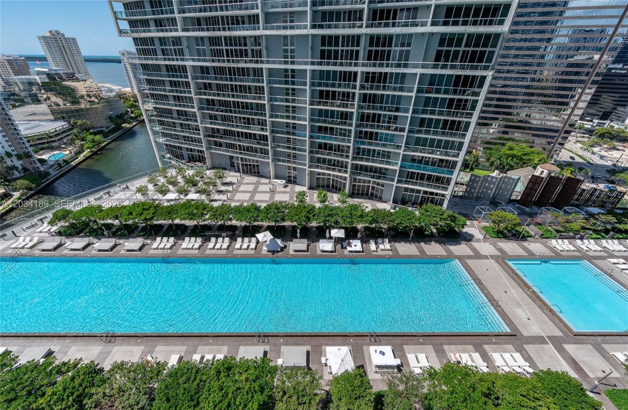 475 Brickell Ave , Unit 4115, Miami, FL 33131 Photo