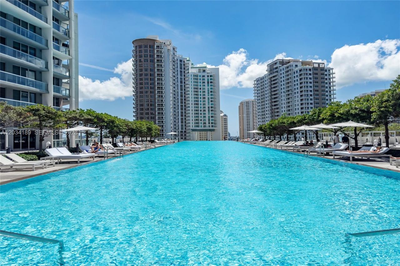475 Brickell Ave , Unit 4115, Miami, FL 33131 Photo