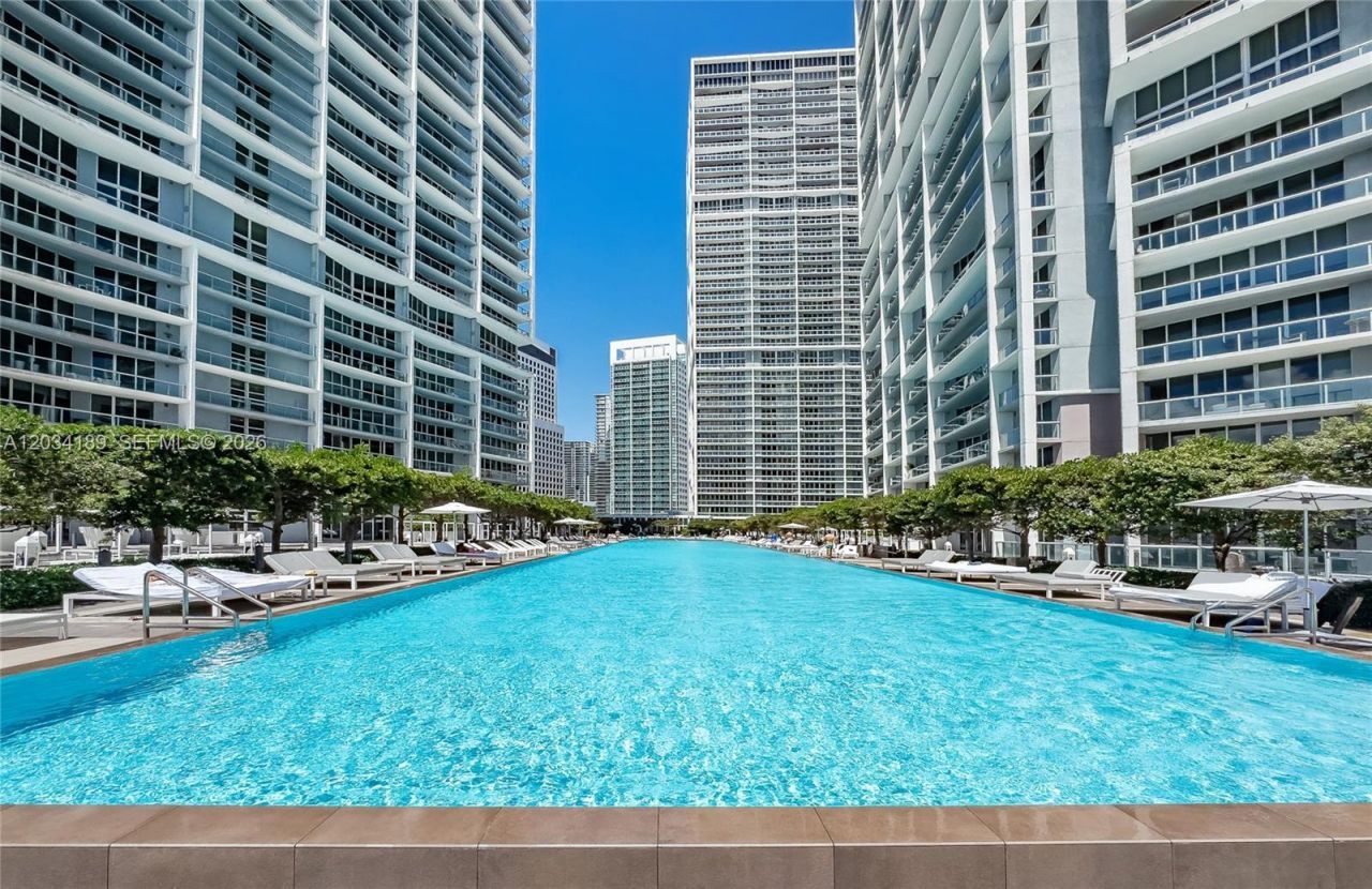 475 Brickell Ave , Unit 4115, Miami, FL 33131 Photo