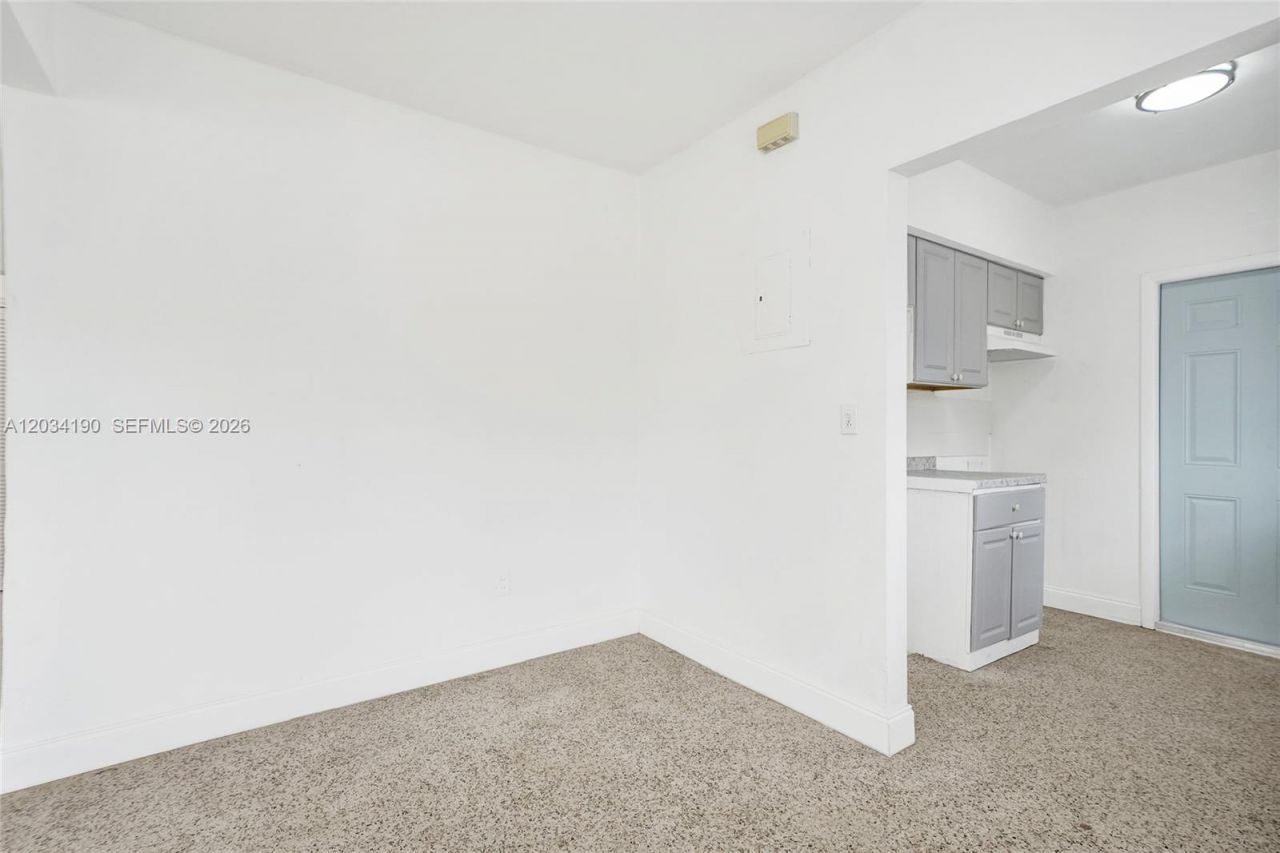 710 82nd St, Unit 1, Miami Beach, FL 33141 Photo