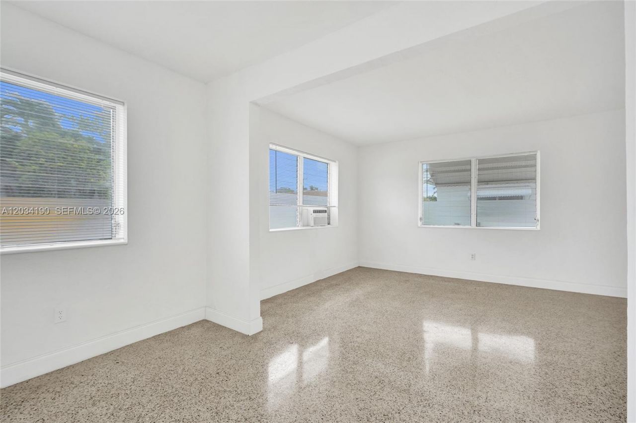 710 82nd St, Unit 1, Miami Beach, FL 33141 Photo