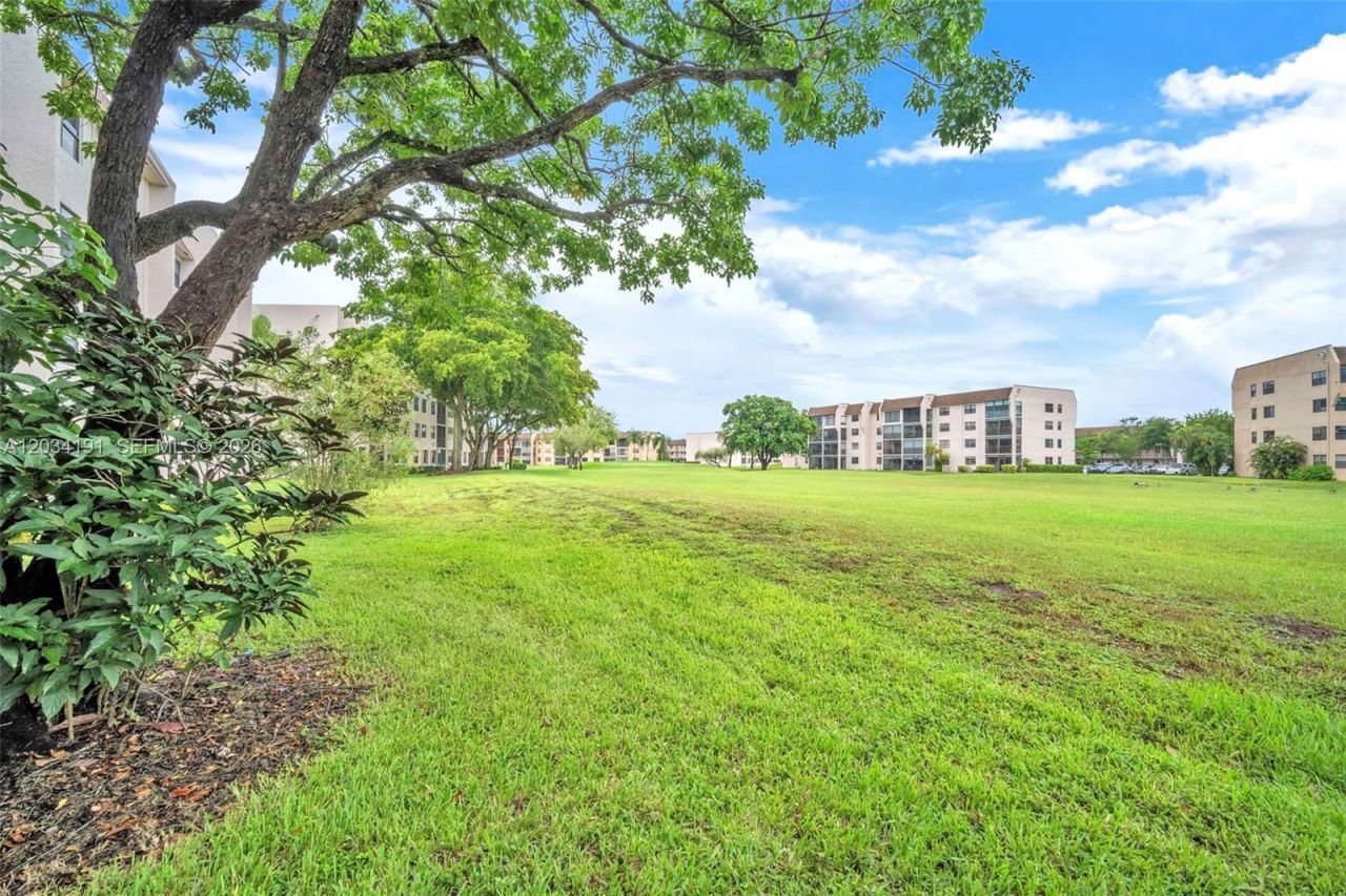 10400 NW 30th Ct , Unit 305, Sunrise, FL 33322 Photo