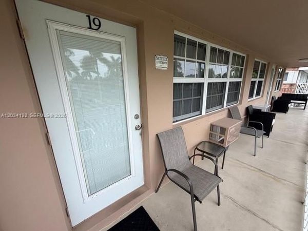 500 Layne Blvd , Unit 19, Hallandale Beach, FL 33009