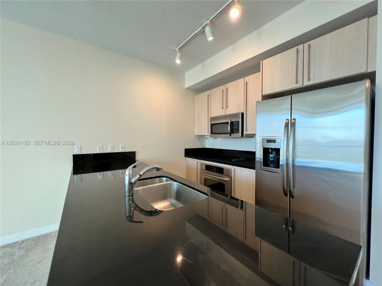 79 SW 12th St, Unit 2502-S, Miami, FL 33130 Photo