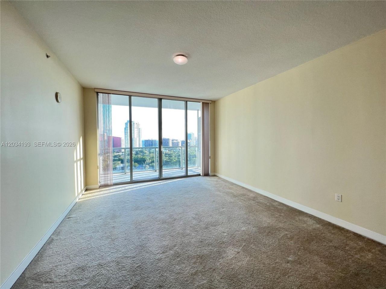 79 SW 12th St, Unit 2502-S, Miami, FL 33130 Photo