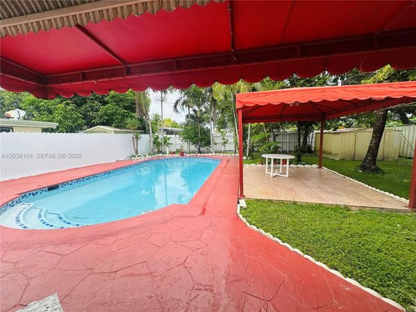 1215 S 24th Ave, Hollywood, FL 33020