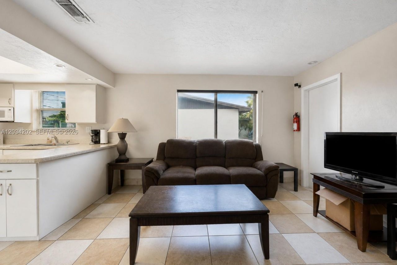 8771 SW 200th Ter, Cutler Bay, FL 33189 Photo