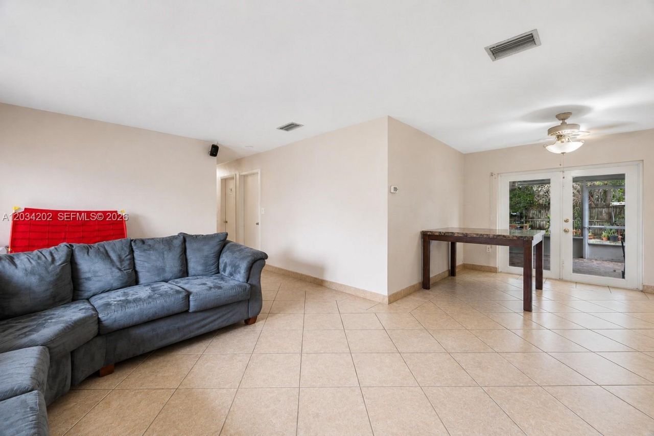8771 SW 200th Ter, Cutler Bay, FL 33189 Photo