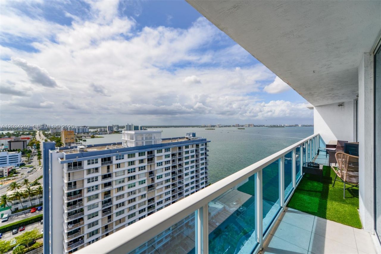 1881 79th St Cswy , Unit 2004, North Bay Village, FL 33141 Photo