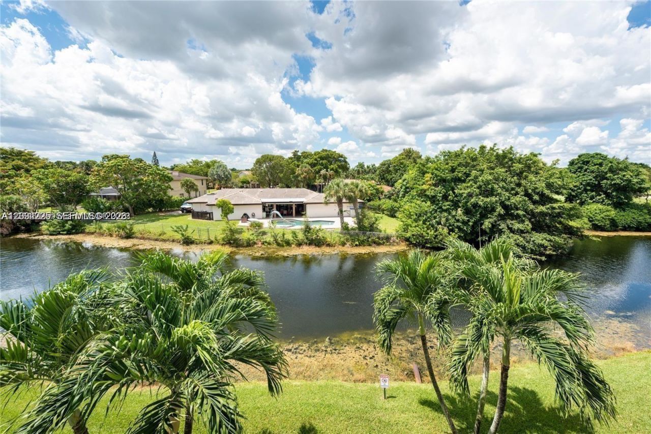 405 S Pine Island Rd , Unit 406D, Plantation, FL 33324 Photo