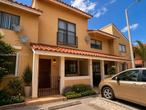 Unit 102, Hialeah, FL 33016
