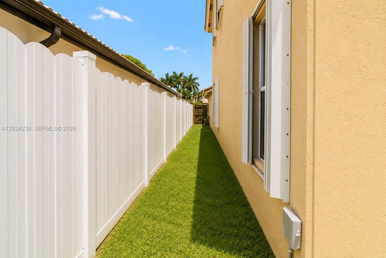 23646 SW 107th Pl , Homestead, FL 33032 Photo