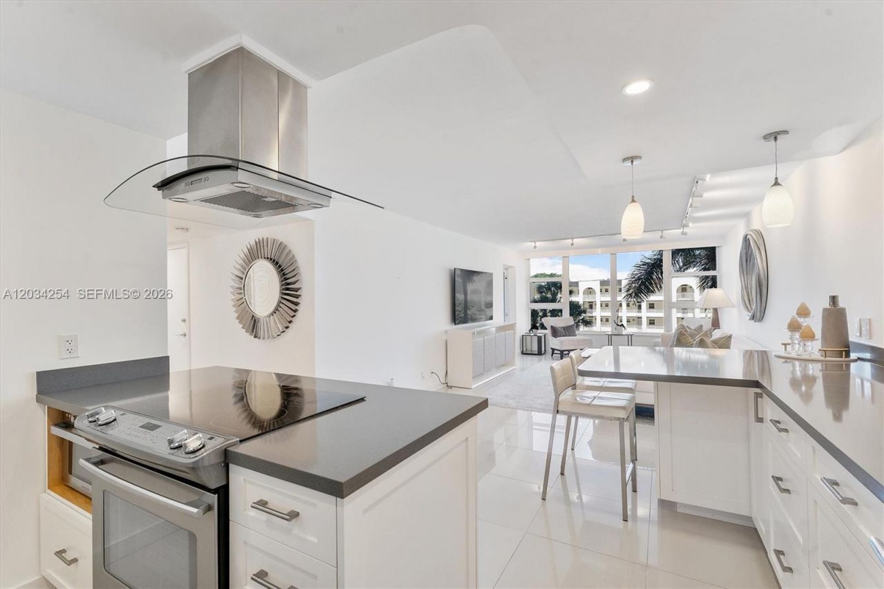 1620 S Ocean Blvd , Unit 3J, Lauderdale by the Sea, FL 33062 Photo
