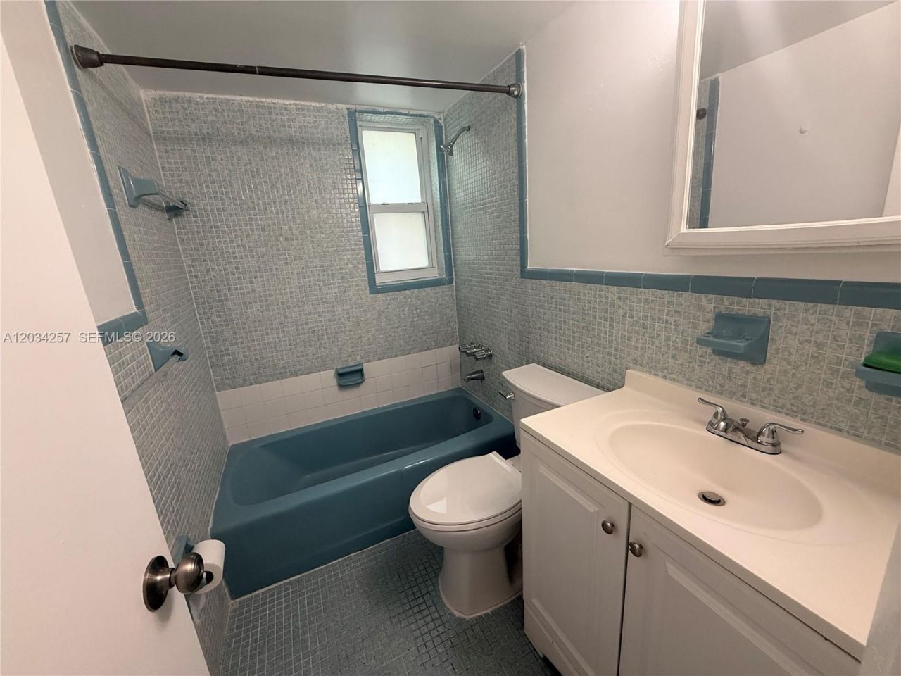 1860 SW 22nd St , Unit 11, Miami, FL 33145 Photo