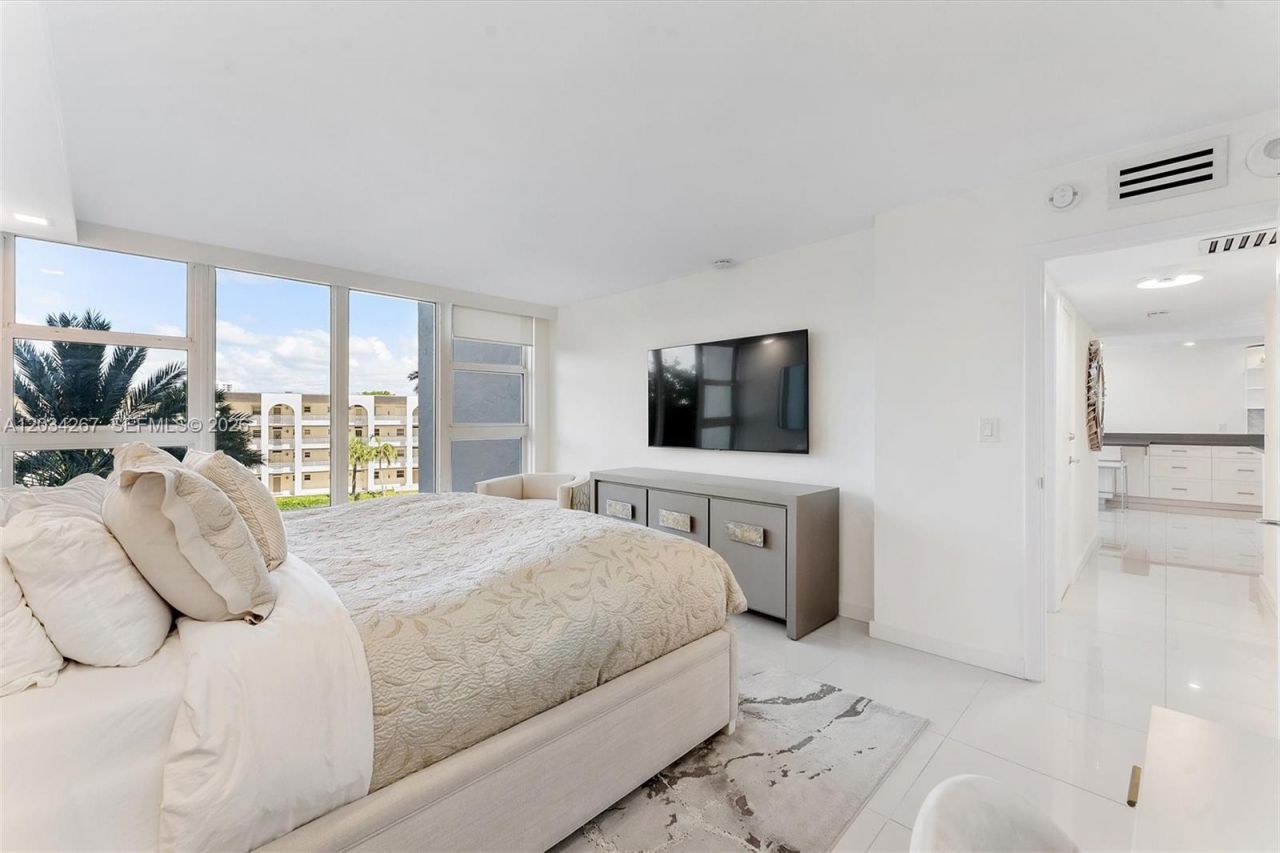 1620 S Ocean Blvd , Unit 3J, Lauderdale by the Sea, FL 33062 Photo