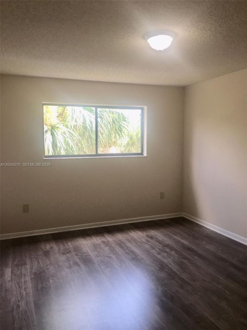 5400 W 21st Ct , Unit 306, Hialeah, FL 33016 Photo