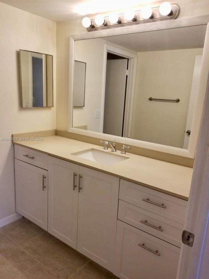 21950 Soundview Ter , Unit 209, Boca Raton, FL 33433 Photo