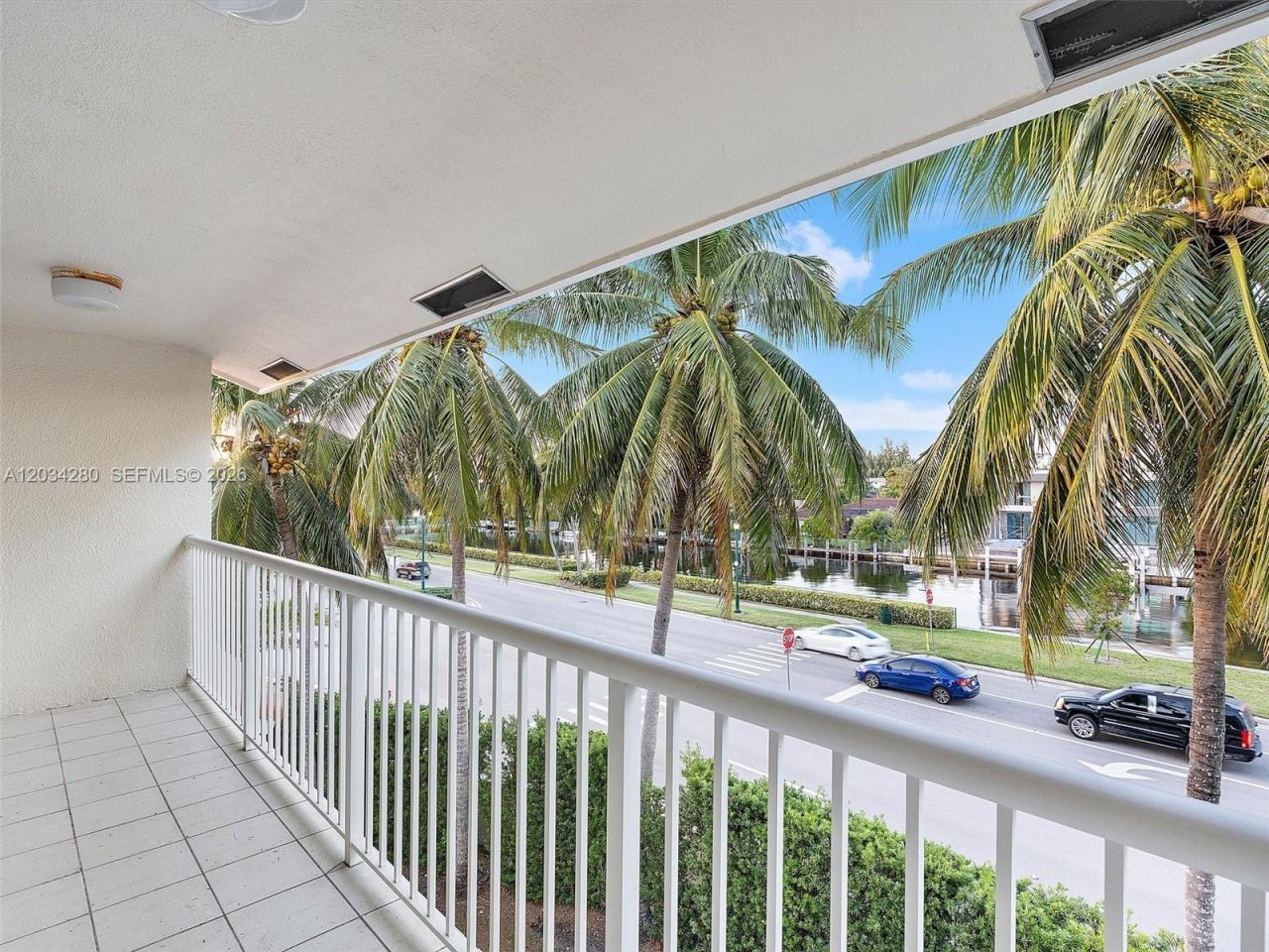 21399 Marina Cove Cir , Unit M12, Aventura, FL 33180 Photo