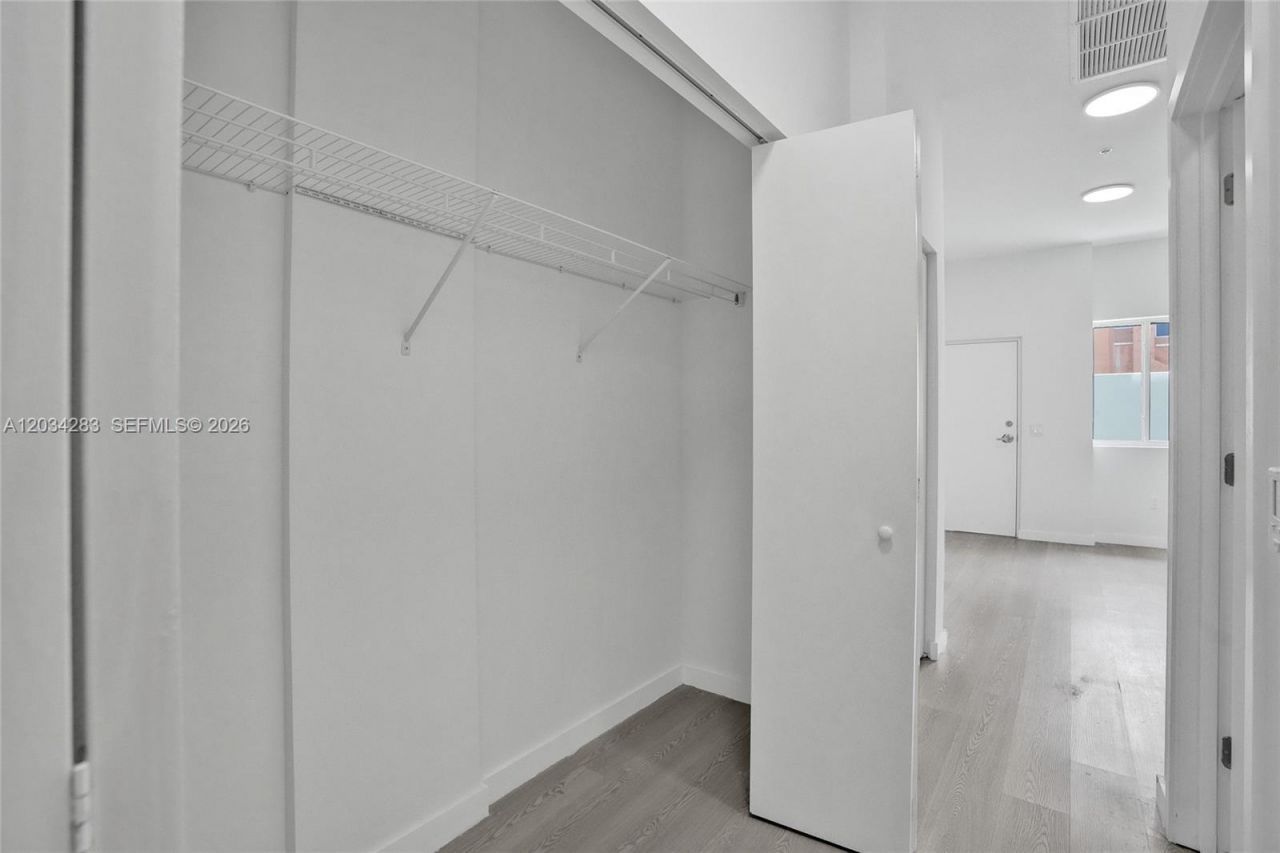 1567 NW 1st St , Unit 3, Miami, FL 33125 Photo