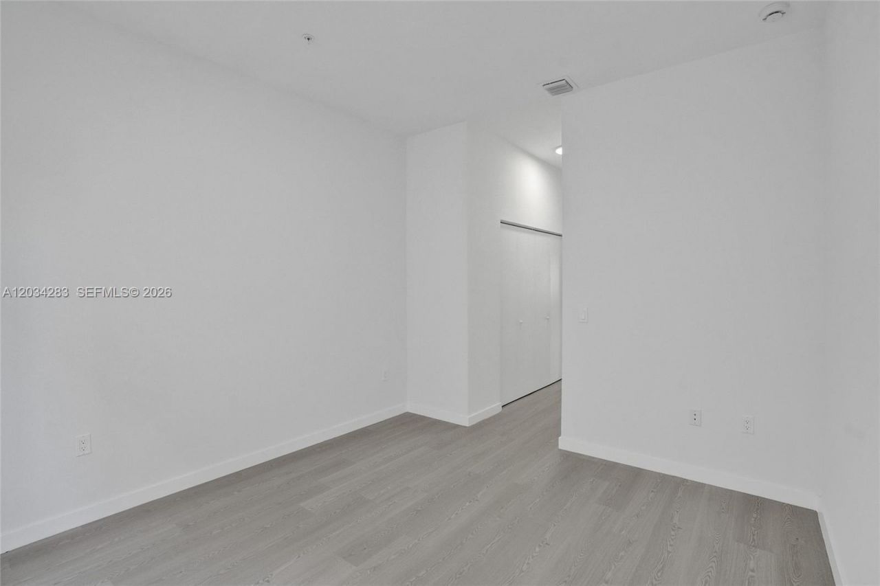 1567 NW 1st St , Unit 3, Miami, FL 33125 Photo