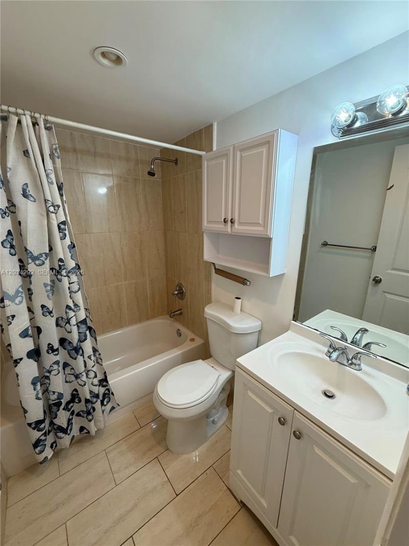 1800 79th St Cswy , Unit A202, North Bay Village, FL 33141 Photo