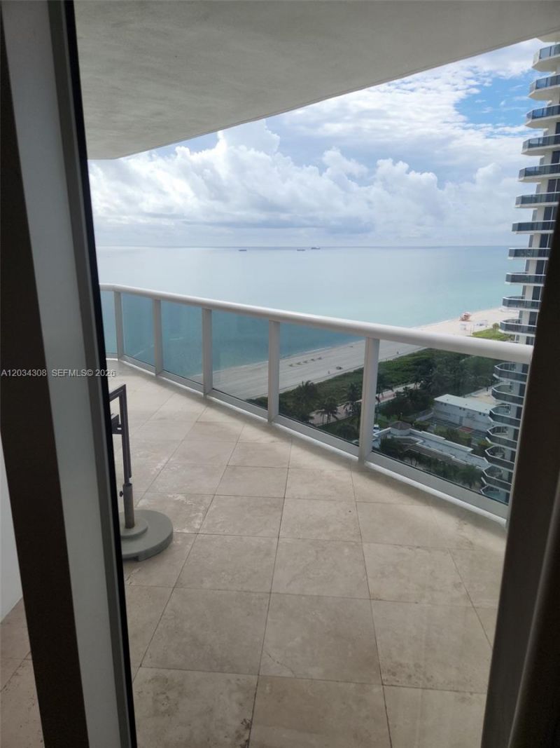 4779 Collins Ave , Unit 1804, Miami Beach, FL 33140 Photo