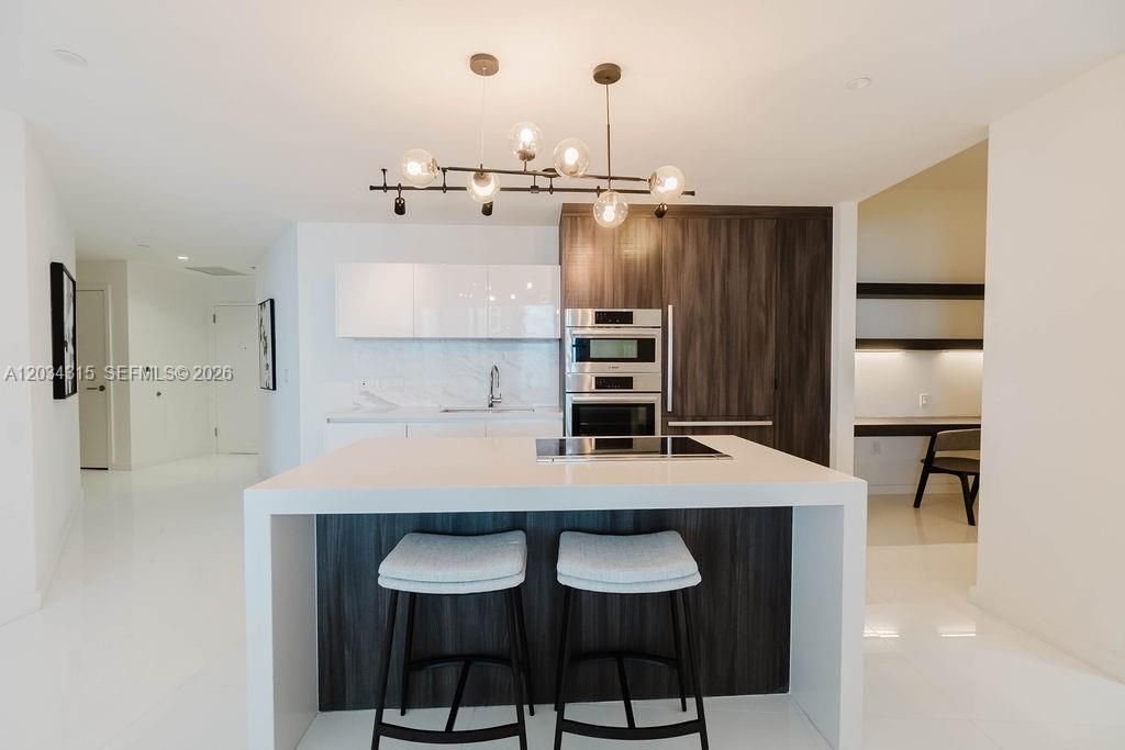 851 NE 1st Ave, Unit 2403, Miami, FL 33132 Photo