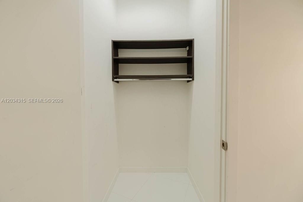 851 NE 1st Ave, Unit 2403, Miami, FL 33132 Photo
