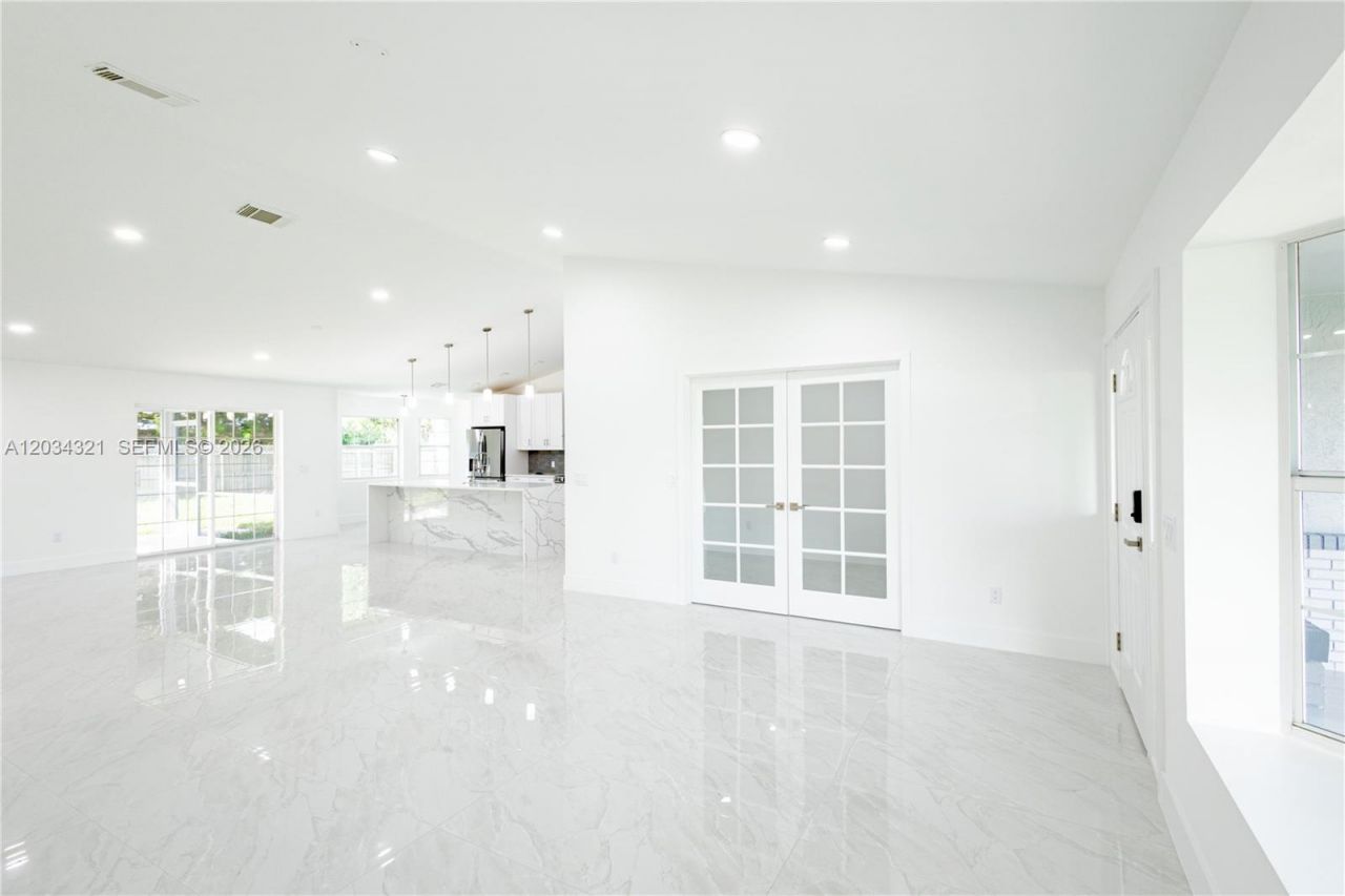 401 SW Ridgecrest Dr , Port Saint Lucie, FL 34953 Photo