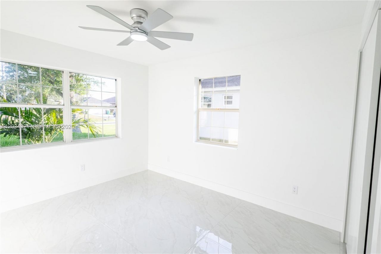 401 SW Ridgecrest Dr , Port Saint Lucie, FL 34953 Photo