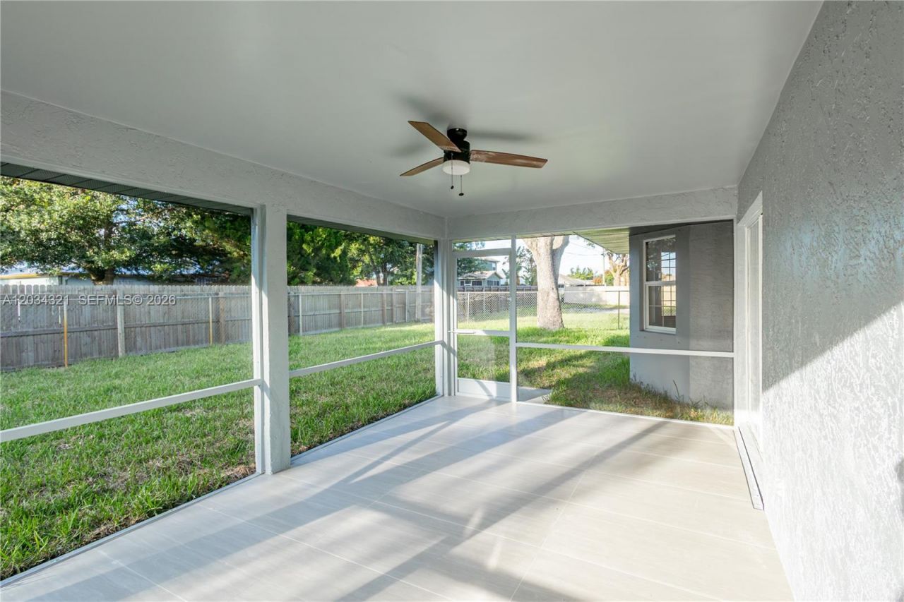 401 SW Ridgecrest Dr , Port Saint Lucie, FL 34953 Photo