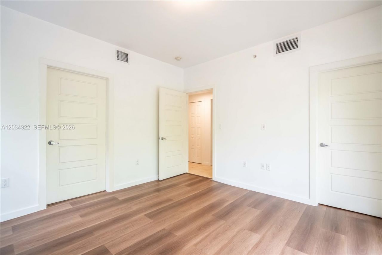 300 Majorca Ave , Unit 202, Coral Gables, FL 33134 Photo