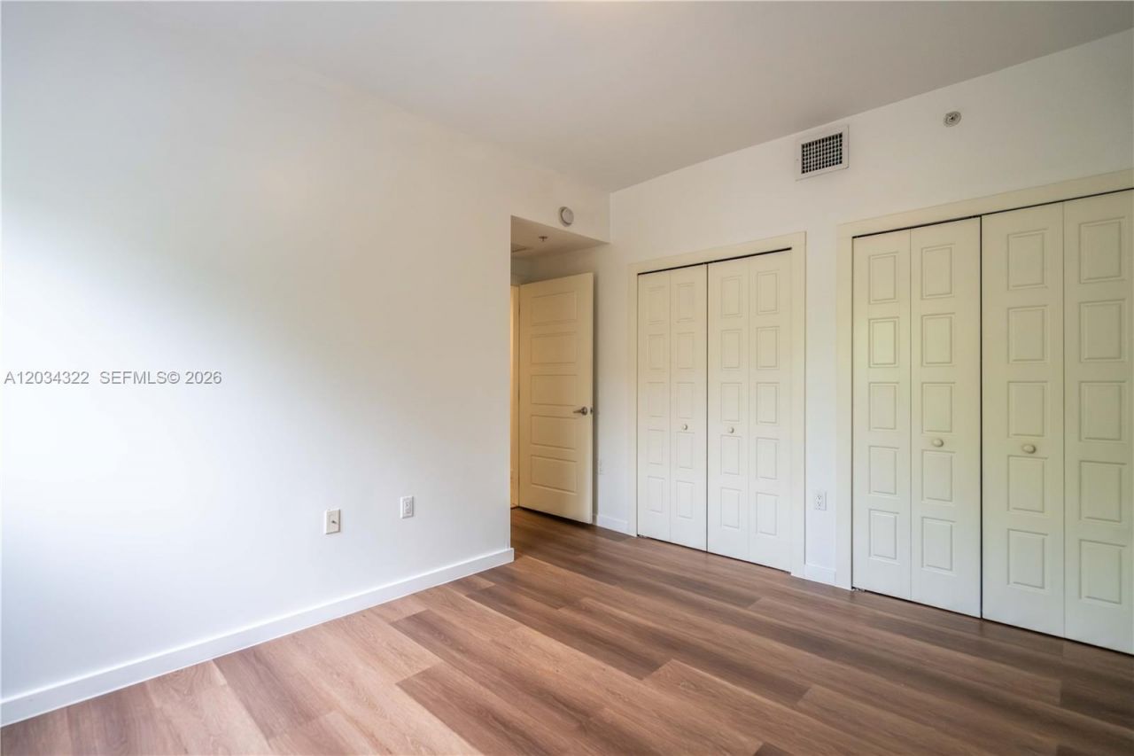300 Majorca Ave , Unit 202, Coral Gables, FL 33134 Photo